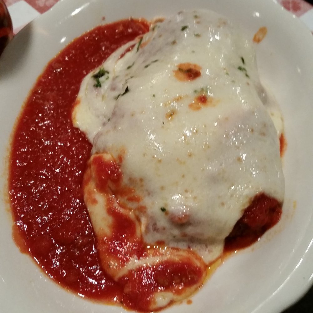 Chef's Restaurant - Chicken parm - Italian Near Me - Buffalo, New York Chef's Restaurant - Chicken parm - Italian Near Me - Buffalo, New York