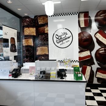 See's Candies - The entrance to See's - Candy Stores Near Me - Vancouver, Washington See's Candies - The entrance to See's - Candy Stores Near Me - Vancouver, Washington