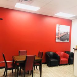 Red Swan Pizza - Dining Space