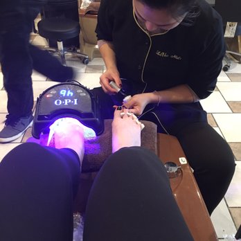 Lavee Nails - Nail Salons Near Me - Louisville, Kentucky