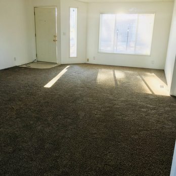 Blue Creek Construction - It is our priority to complete the job with our customers satusfied and the job cite clean. - General Contractors Near Me