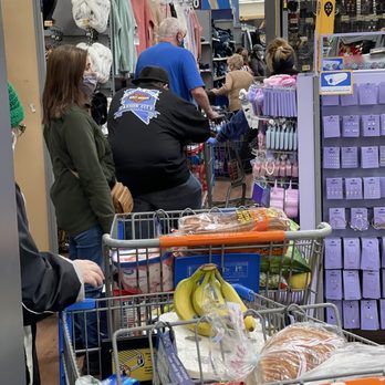 Walmart Supercenter - Line that wraps around store - Department Stores Near Me - Fairfield, California