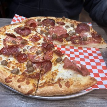 Chico's Pizza - California pizza with white sauce. Medium - Pizza Near Me - San Francisco, California