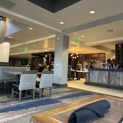 Valle Eatery & Bar - Inside or outside dining