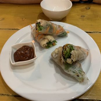 Non Viet - Tofu summer roll. Super good. - Vietnamese Near Me - Glasgow, GLG