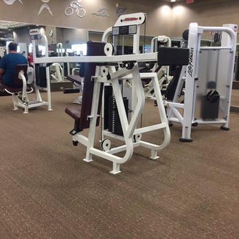 Life Time - A bit outdated... - Gyms Near Me - Burr Ridge, Illinois