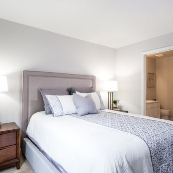 Pointe At Neptune - The Pointe at Neptune's 2-bedroom layouts feature en-suite baths. - Apartments Near Me - Neptune, New Jersey Pointe At Neptune - The Pointe at Neptune's 2-bedroom layouts feature en-suite baths. - Apartments Near Me - Neptune, New Jersey