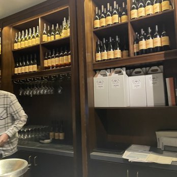 District Winery - Wineries Near Me - Washington, DC, District of Columbia