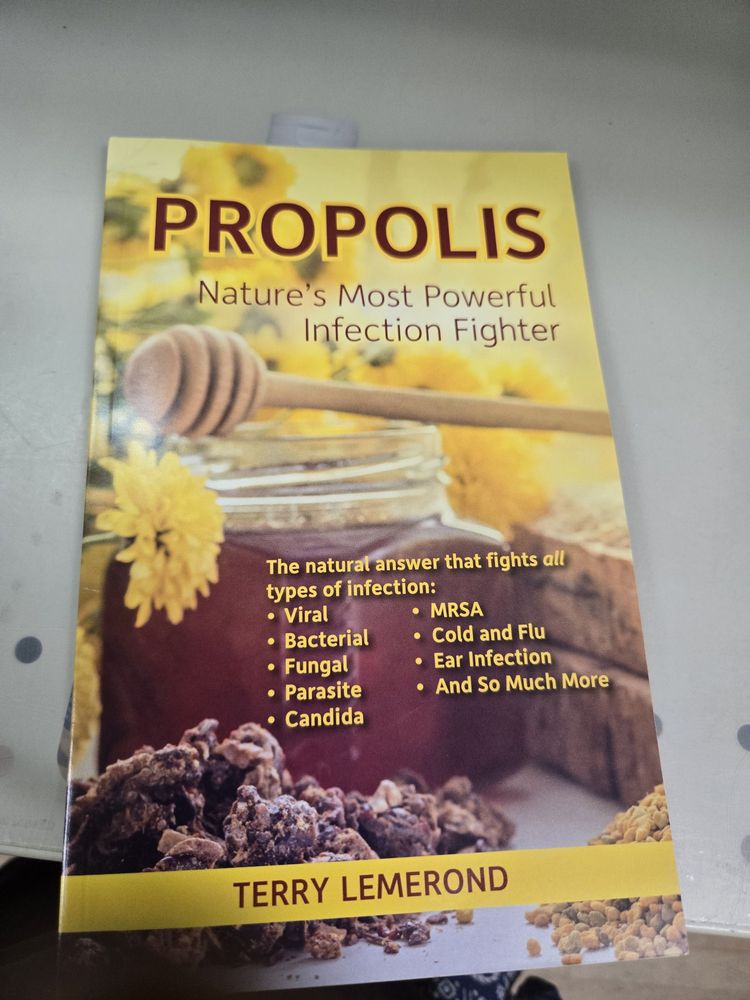 Quincy Natural Foods Logo