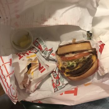 In-N-Out Burger - Fast Food Near Me - Signal Hill, California In-N-Out Burger - Fast Food Near Me - Signal Hill, California