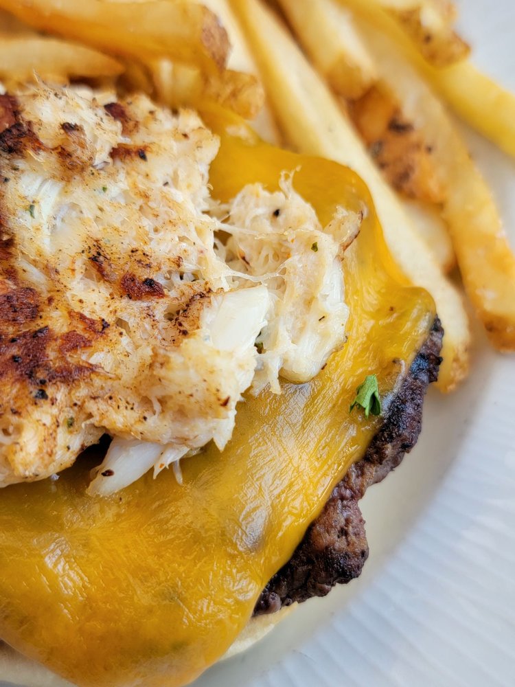 Waterman's Surfside Grille