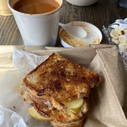 Jammin' Bacon Grilled Cheese Jammin' Bacon Grilled Cheese