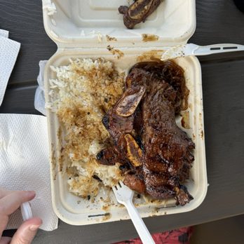 Kalbi On Fire - Food - Food Trucks Near Me - Kahuku, Hawaii