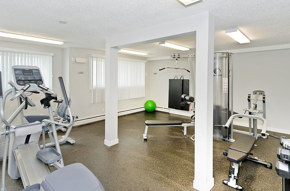 LAKEVIEW APARTMENTS Updated September 2024 17 Photos 5320