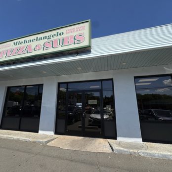 Michaelangelo Pizza & Subs Restaurant - Pizza Near Me - West Haven, Connecticut