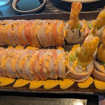 Sushi Nini - Sushi Bars Near Me - Round Rock, Texas