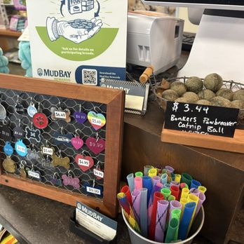 Mud Bay - Pet Stores Near Me - Shoreline, Washington Mud Bay - Pet Stores Near Me - Shoreline, Washington