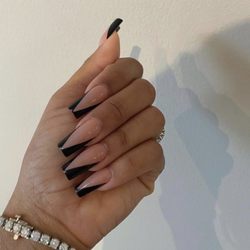 Faness - V French Tip