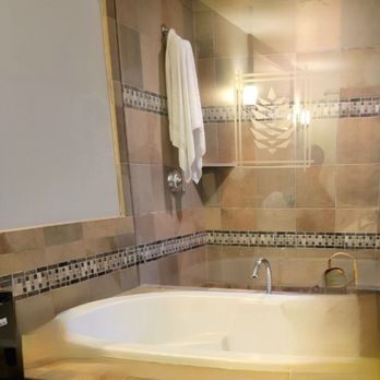 Secrets Inn - Nice big tub, huge shower stall behind the glass - Hotels Near Me - South Lake Tahoe, California Secrets Inn - Nice big tub, huge shower stall behind the glass - Hotels Near Me - South Lake Tahoe, California