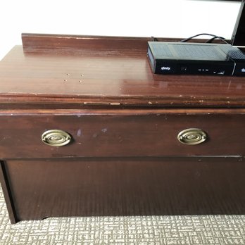 Econo Lodge Inn & Suites - The furniture had holes in it, was scratched and chipped and drawers were broken - Hotels Near Me - Middletown, Virginia