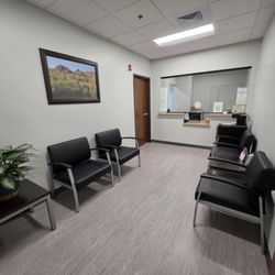 Paradise Valley Internal Medicine And Consulting - Office Lobby