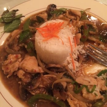 Baan Sawan Thai Bistro - Chicken basil - Thai Near Me - Columbia, South Carolina Baan Sawan Thai Bistro - Chicken basil - Thai Near Me - Columbia, South Carolina