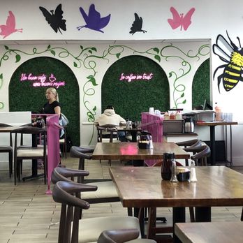 Madres Brunch - Restaurant seating - Breakfast & Brunch Near Me - Whittier, California
