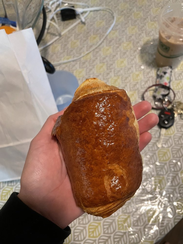 La Petite French Bakery