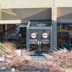 Peak Vista - An entrance of the Health Center at Printers Parkway, 340.