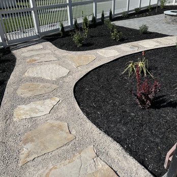 Alpine Landscapes - Desert Pearl Chat Path With Browns Canyon Super Select Flagstones - Irrigation Near Me - Midvale, Utah
