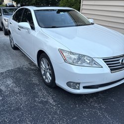David Kanaskie's Auto Repair - Right sight of the Lexus