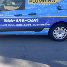 Service vehicle Service vehicle
