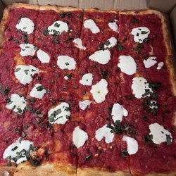 Villa Rosa Pizza & Restaurant - Brooklyn pizza was just ok.
