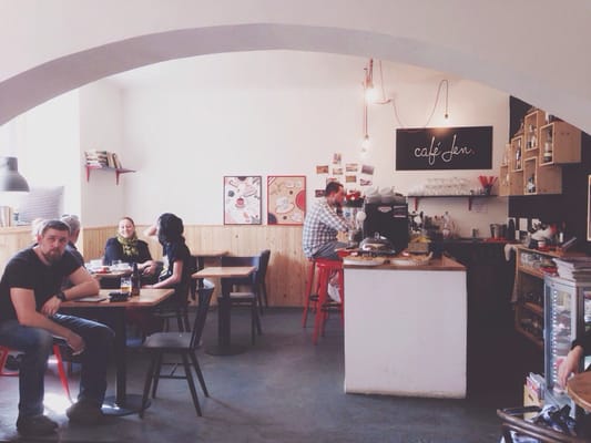 Café Jen by null