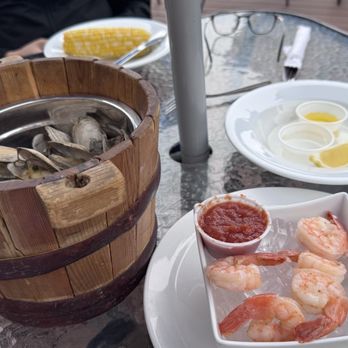 Steamers Lobster Company - There are no clean clams scattered all over the sand. - Seafood Near Me - Saint John, New Brunswick Steamers Lobster Company - There are no clean clams scattered all over the sand. - Seafood Near Me - Saint John, New Brunswick