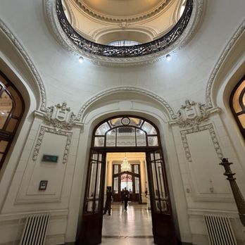 Biblioteca Nacional - Interior - Libraries Near Me - Santiago, RM