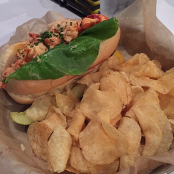 Smack Shack - Warm Lobster Roll - Seafood Near Me - Minneapolis, Minnesota