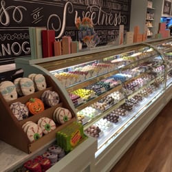 Lolli and Pops - Awesome gummies, candies and chocolates