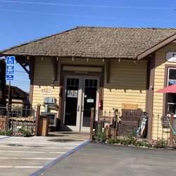 The Depot At Hurst Ranch - Landscaping at the depot