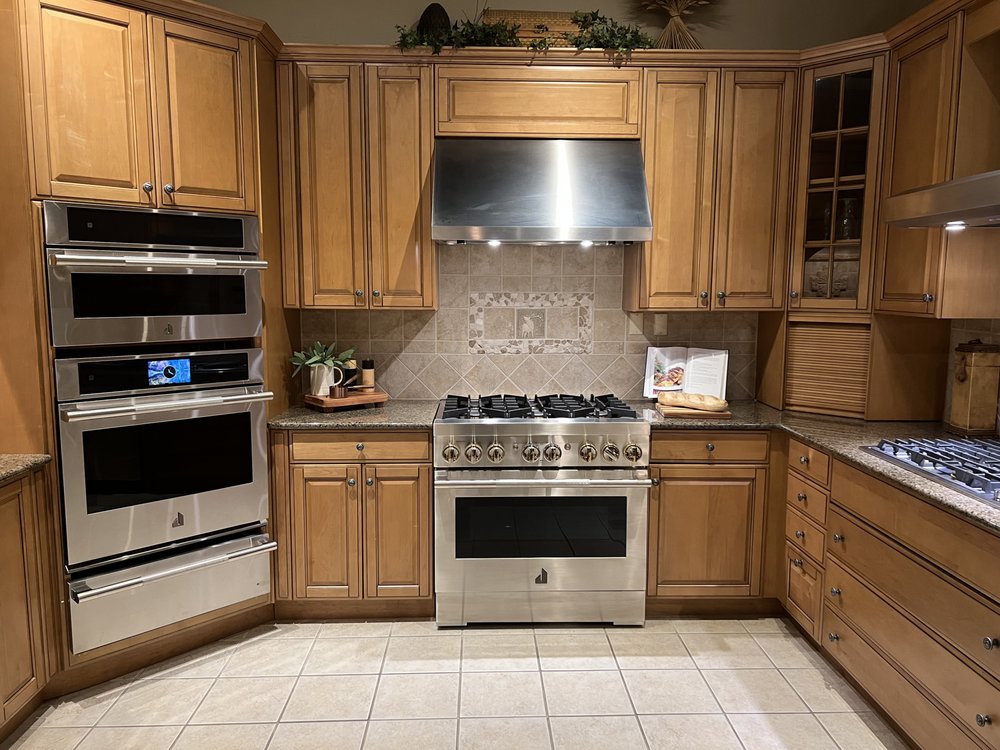 C&D APPLIANCE STUDIO Updated September 2024 21 Photos 1302 N US Hwy 281, Marble Falls