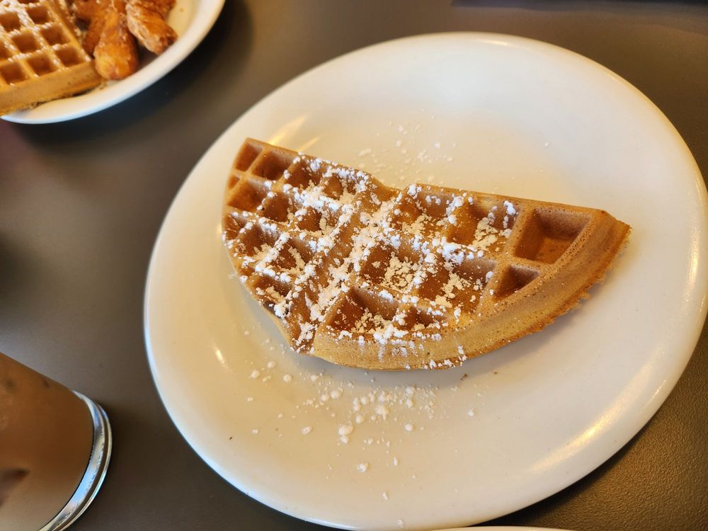 Eggs Up Grill