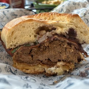 Session Taco - Delmar Loop - Tender and juicy beef birria sandwich - Cocktail Bars Near Me - St. Louis, Missouri Session Taco - Delmar Loop - Tender and juicy beef birria sandwich - Cocktail Bars Near Me - St. Louis, Missouri