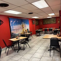 Hunan Chinese Restaurant - Inside restaurant