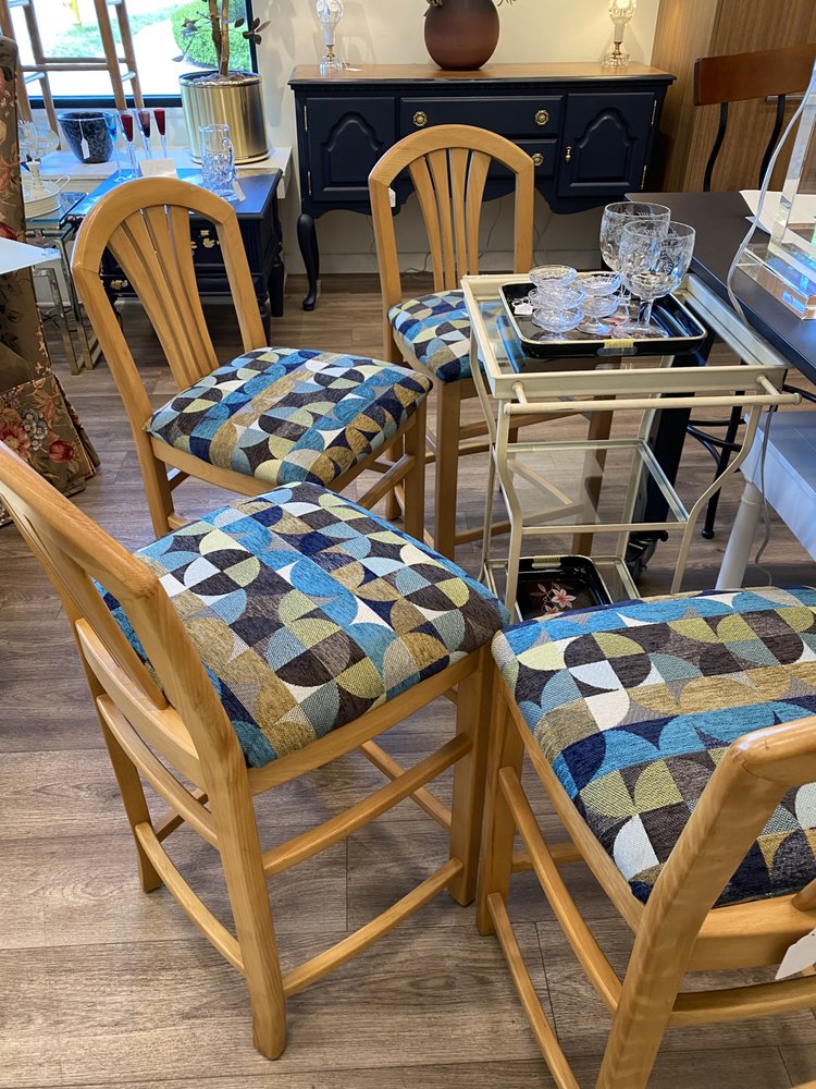 BELMONT CONSIGNMENT FURNITURE Updated October 2024 23 Photos 695