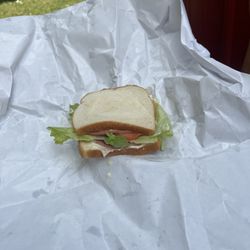 Buc's Quick Stop - This is what a 5.75 sandwich looks like.