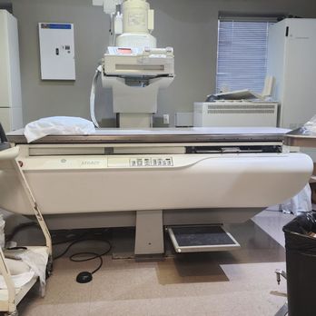Touchstone Imaging North Austin - No grip bars, nothing for balance, nothing to assist in the transfer. It doesn't lower at all. - Radiologists Near Me - Austin, Texas