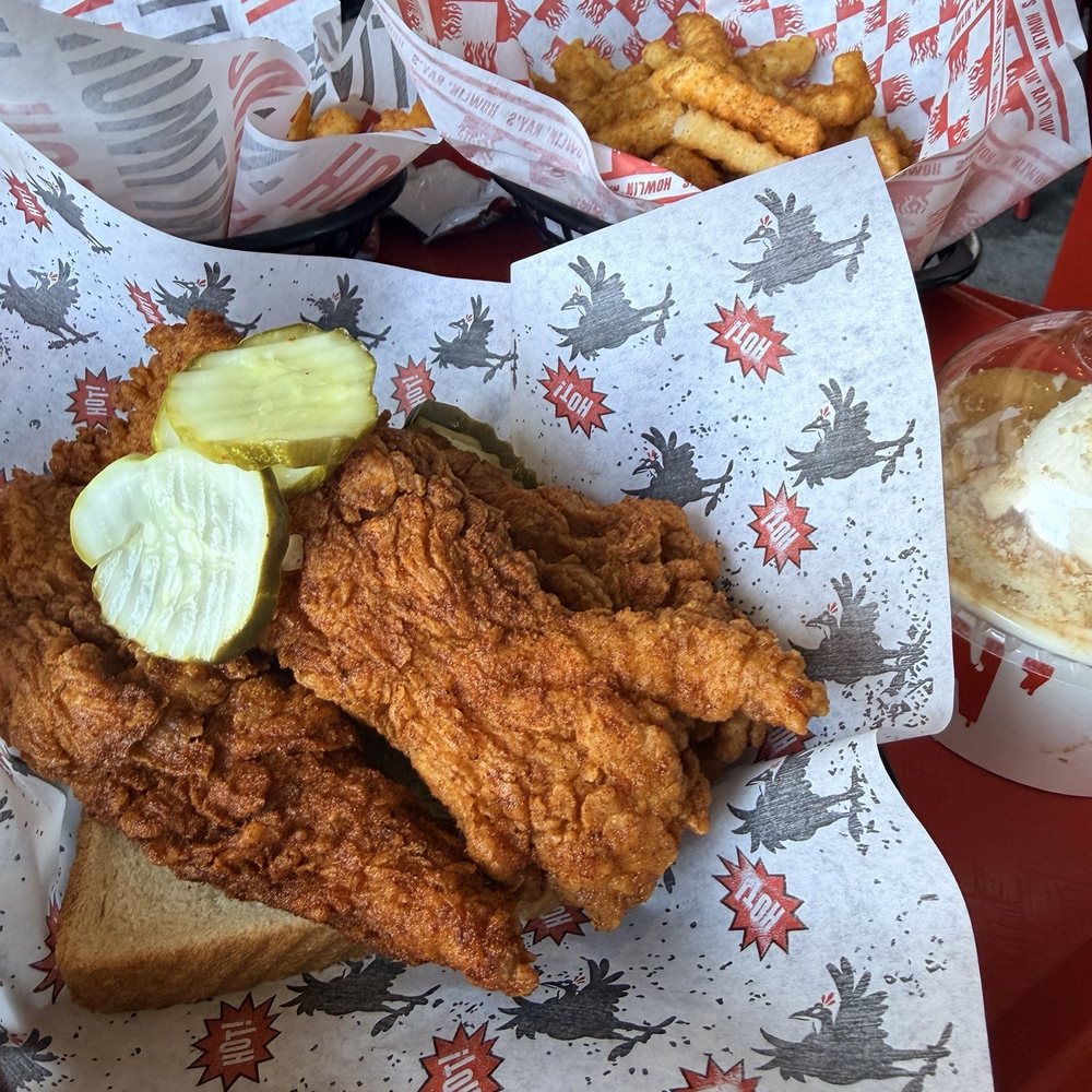 Howlin' Ray's - Southern Near Me - Pasadena, California