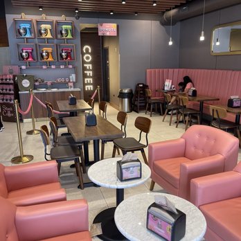 Stan's Donuts & Coffee - Ambience - Donuts Near Me - Rosemont, Illinois Stan's Donuts & Coffee - Ambience - Donuts Near Me - Rosemont, Illinois