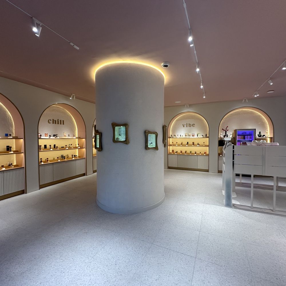 The Best 10 Vape Shops near The Bowery House in New York, NY - Yelp