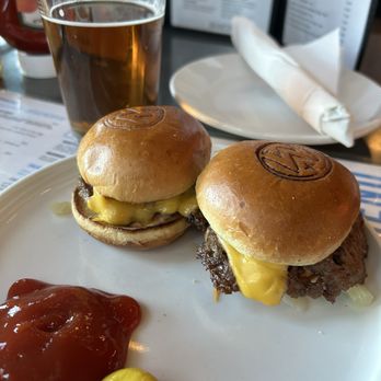 Mac’s Diner - Sliders - Diners Near Me - North Saint Paul, Minnesota